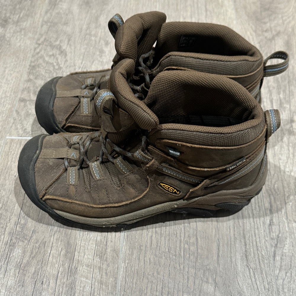 Women’s Keen Targhee Hiking Boots